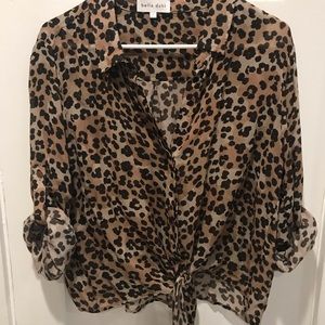 Bella Dahl Leopard Short Tie Front Top